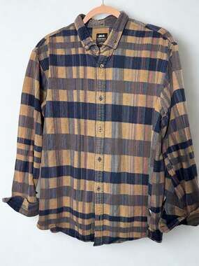 Publish- fall flannel- size XL